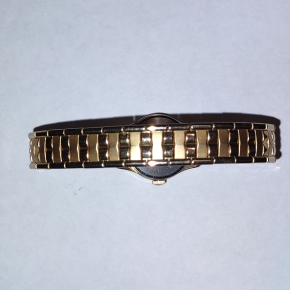 Timex Ladies Watch - Picture 4 of 6